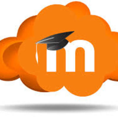 Timeline: Línea de tiempo Moodle y sus características.  Elaborado Por: Francisca Cuevas Mat. 16-2605, Maestra: Máxima Altagracia Rodríguez Paulino