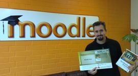 Timeline: Diferentes Versiones de la Plataforma MOODLE y sus Características