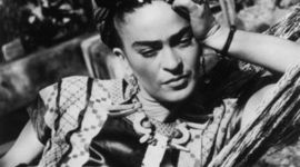 Timeline: Larga vida a nuestra Frida Kahlo.