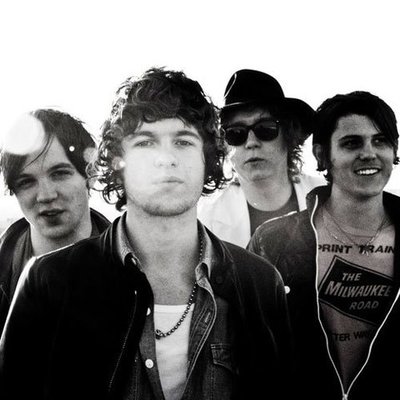 Timeline: THE KOOKS: Os Camalões do Indie