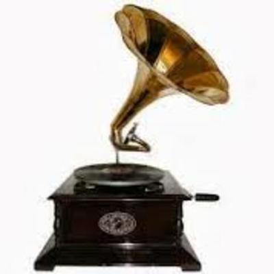 Timeline: SISTEMES DE GRAVACIÓ I REPRODUCCIÓ