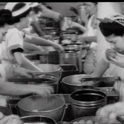 Timeline: FALTA DE ACCESO AL AGUA POTABLE by Martín Mejía