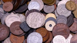 Timeline: THE HISTORY OF MONEY