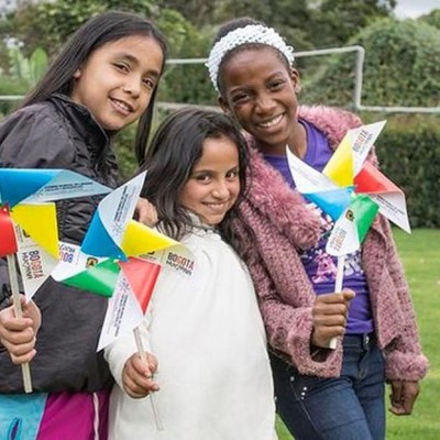 Timeline: LINEA DE TIEMPO INFANCIA Y ADOLESCENCIA