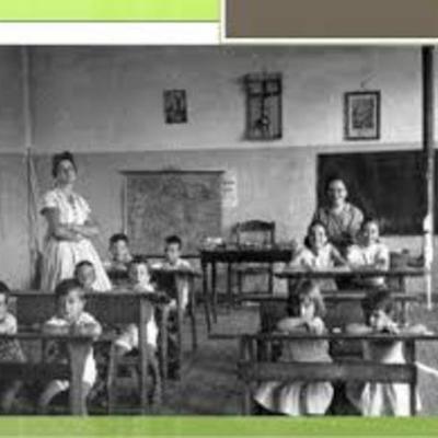 Timeline: Tras los pasos de la infancia y la adolescencia en  la Historia