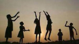 Timeline: TRAS LOS PASOS DE LA INFANCIA Y LA ADOLESCENCIA