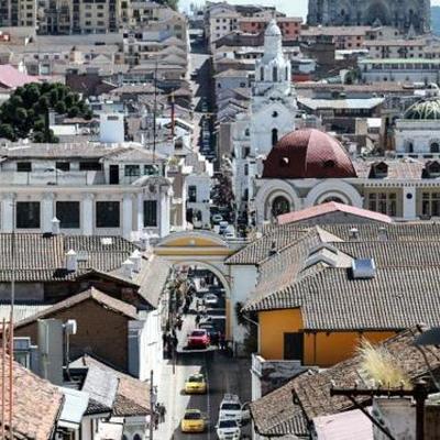 Timeline: Calle de las 7 Cruces en el  Centro Histórico de Quito