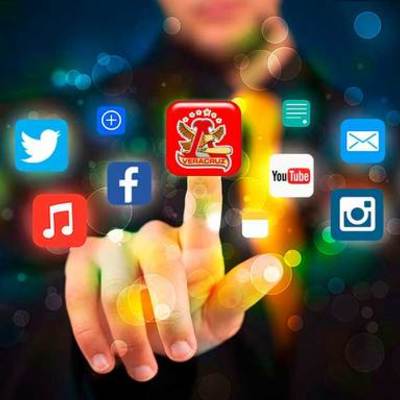 Timeline: Redes Sociales