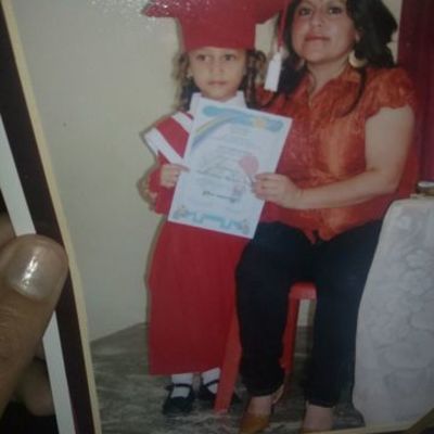 Timeline: 26 de abril  del 2004 recuerdo de mi primer grado