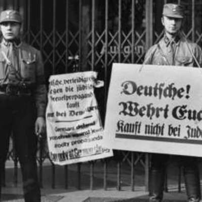 Timeline: The Holocaust