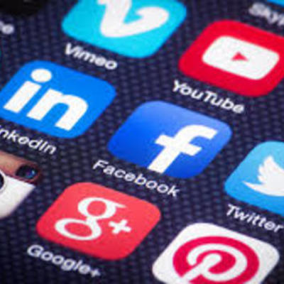 Timeline: redes sociales