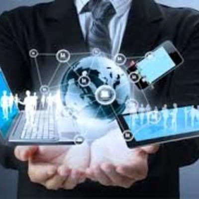 Timeline: Historia de EVA