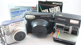 Timeline: History of Cameras (1839 - 2005)