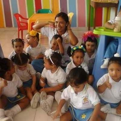 Timeline: AVANZANDO EN  CONOCIMIENTO