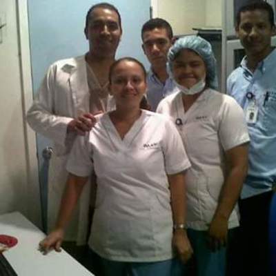 Timeline: MIS ESTUDIOS Y EXPERIENCIAS LABORALES