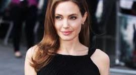 Timeline: Angelina Jolie - Marina e Giovanna Pittarelli