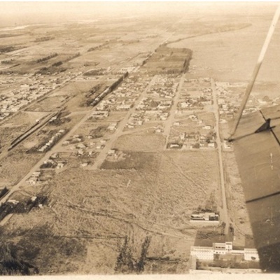 Timeline: La historia de Neuquén-Abril