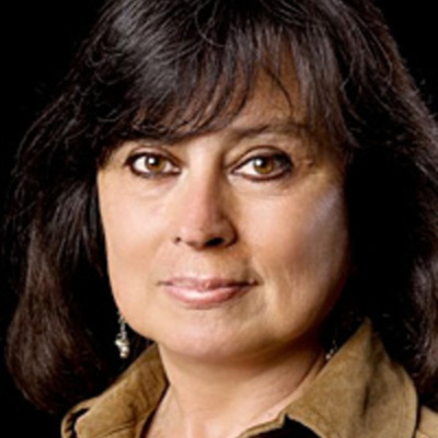 Timeline: LAURA RESTREPO Escritora y periodista colombiana