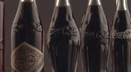 Timeline: Coca Cola- Giovanna Minelli, Gabriela Urbano, Regina da Matta