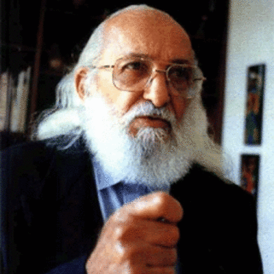 Timeline: PAULO FREIRE