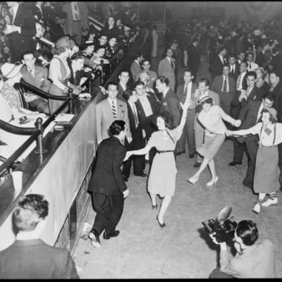 Timeline: Inovations of the Roaring 20's