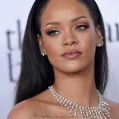 Timeline: Rihanna (manuela mora mejia)