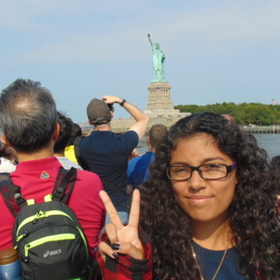 Timeline: Autobiografía de Yuliana Nevarez Jimenez