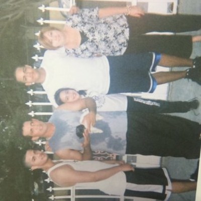 Timeline: This photo one of my favorite , I go out with my family.