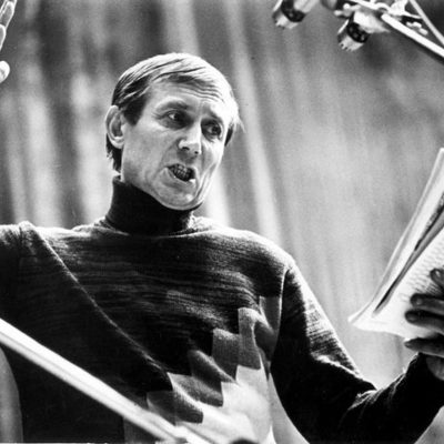 Timeline: Биография и творческий путь Евгения Евтушенко