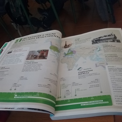 Timeline: Storia: Capitolo 1 by Marco & Leo