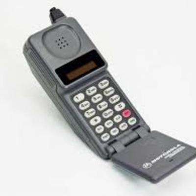 Timeline: Cell Phones