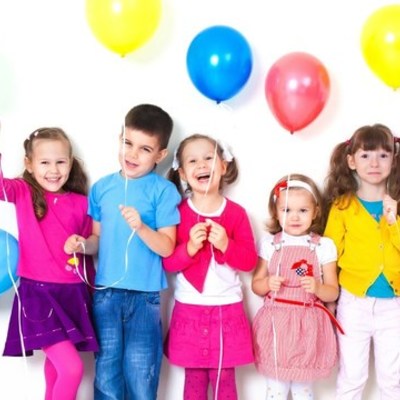 Timeline: La infancia y la adolescencia desde los micro sistemas