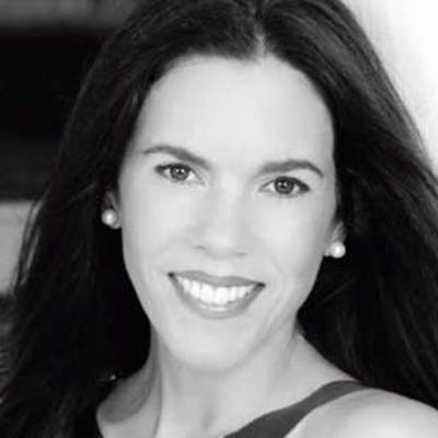 Timeline: Momentos Históricos de Ángela María Tafur Domínguez