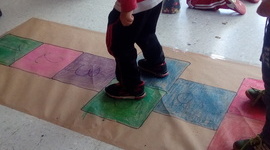 Timeline: HISTORIA DE NUESTRA NIÑEZ