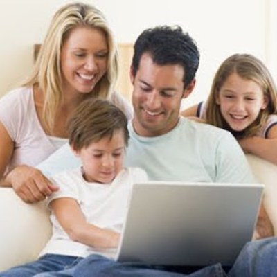 Timeline: EvoluciÓn de las TIC en mi familia