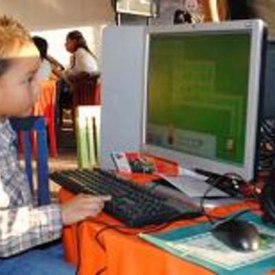 Timeline: Linea de Tiempo Tecnología Educativa