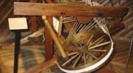Timeline: Spinning jenny made by James Hargreaves invention