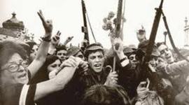 Timeline: La Revolución