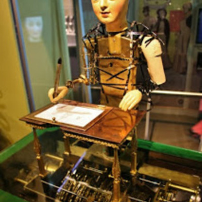 Timeline: frise chronologique sur la robotique