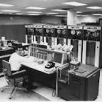 Timeline: Evolución histórica de Internet