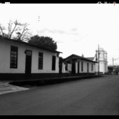 Timeline: Calle hacia Iglesia del Rosario