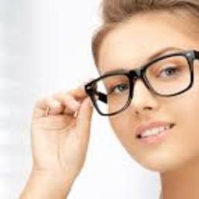 Timeline: historia de los lentes