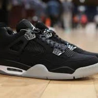 Timeline: Evolution of Shoes