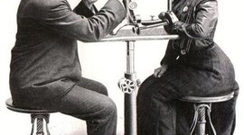 Timeline: HISTORIA DE LA OPTICA