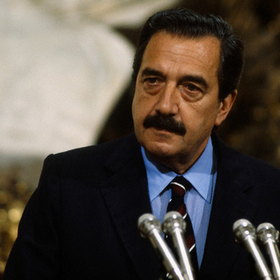 Timeline: GOBIERNO DE RAÚL ALFONSÍN [1983-1989]