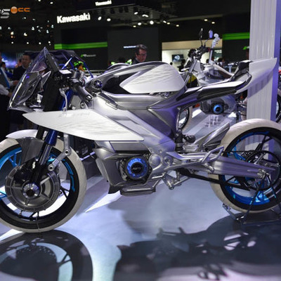 Timeline: Evolución de la Moto Yamaha YZF-R1