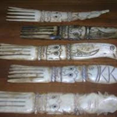 Timeline: peines de hueso