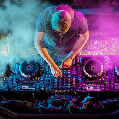 Timeline: Música Electrónica