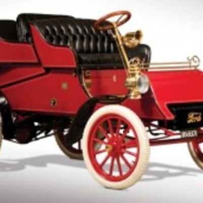 Timeline: La Historia De El Carro