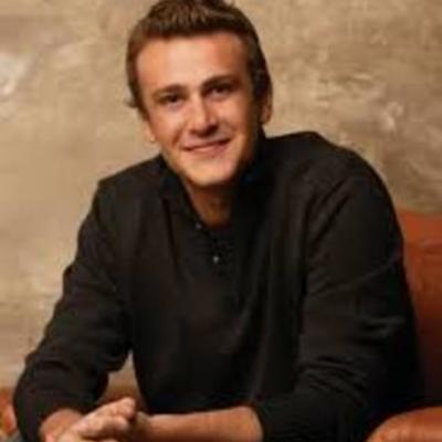 Timeline: La vida de Marshall